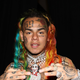 Image for article titled Tekashi 6ix9ine adds fate-tempting $10 million record deal to his big list of fate-tempting stuff